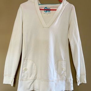 Woman’s sweatshirt